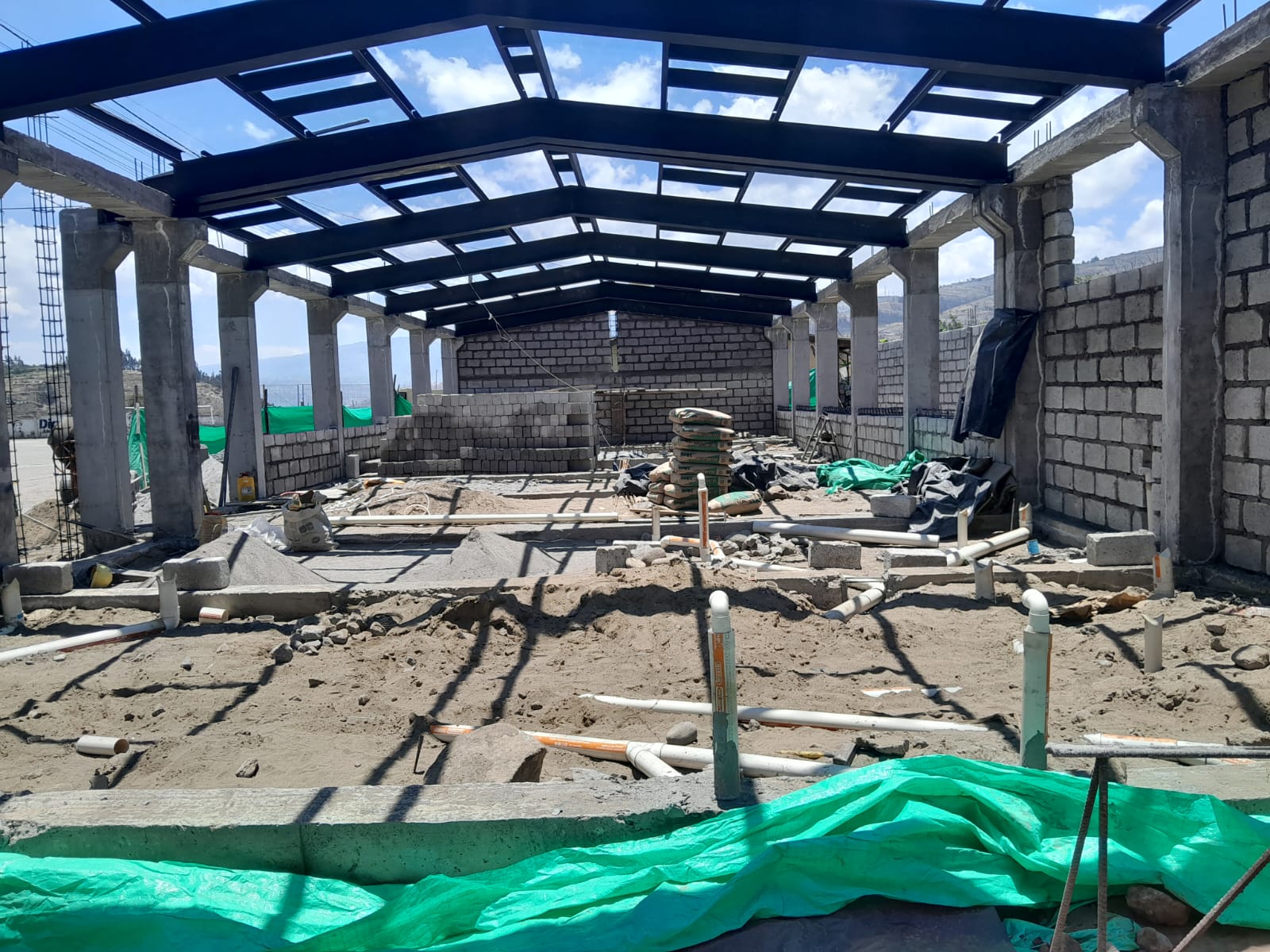 AVANCE SIGNIFICATIVO EN LA CONSTRUCCIÓN DE LA CASA COMUNAL DE MOLLEPAMBA